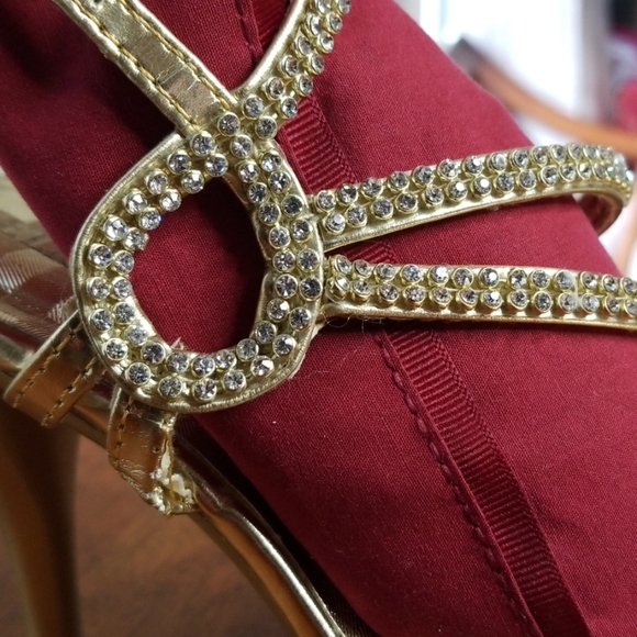 Heels - Picture 2 of 4